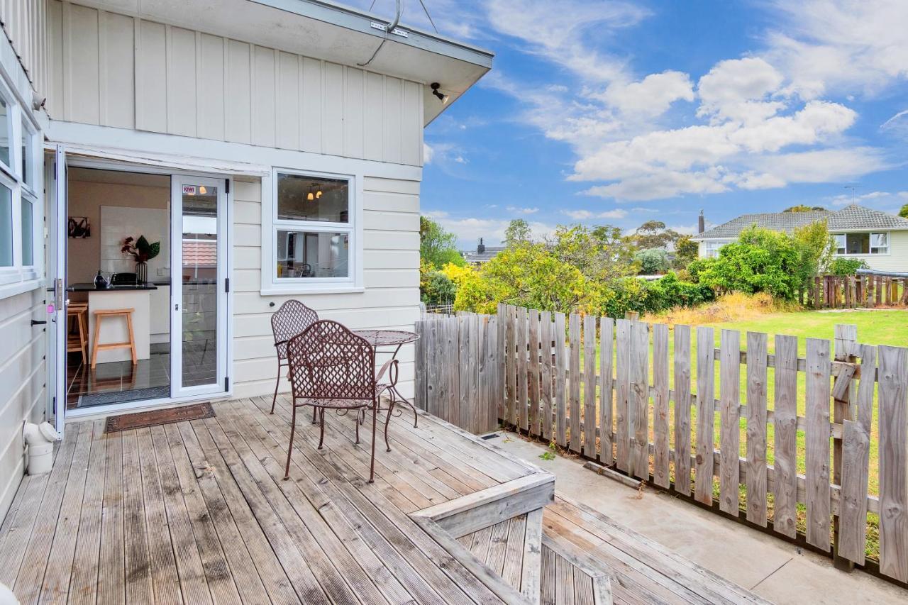 Fabulous Three Bedroom Home In Pakuranga Auckland Exteriör bild